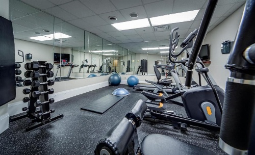 Monte Carlo Inns - Vaughan Suites image 32