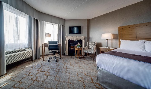 Monte Carlo Inns - Vaughan Suites image 4
